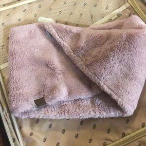 C.C pink fur scarf